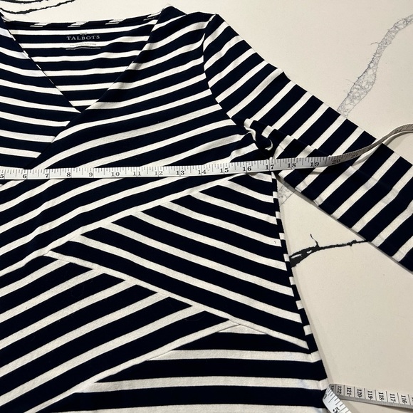 Talbots jersey pullover with deep blue and white stripes - Picture 4 of 7